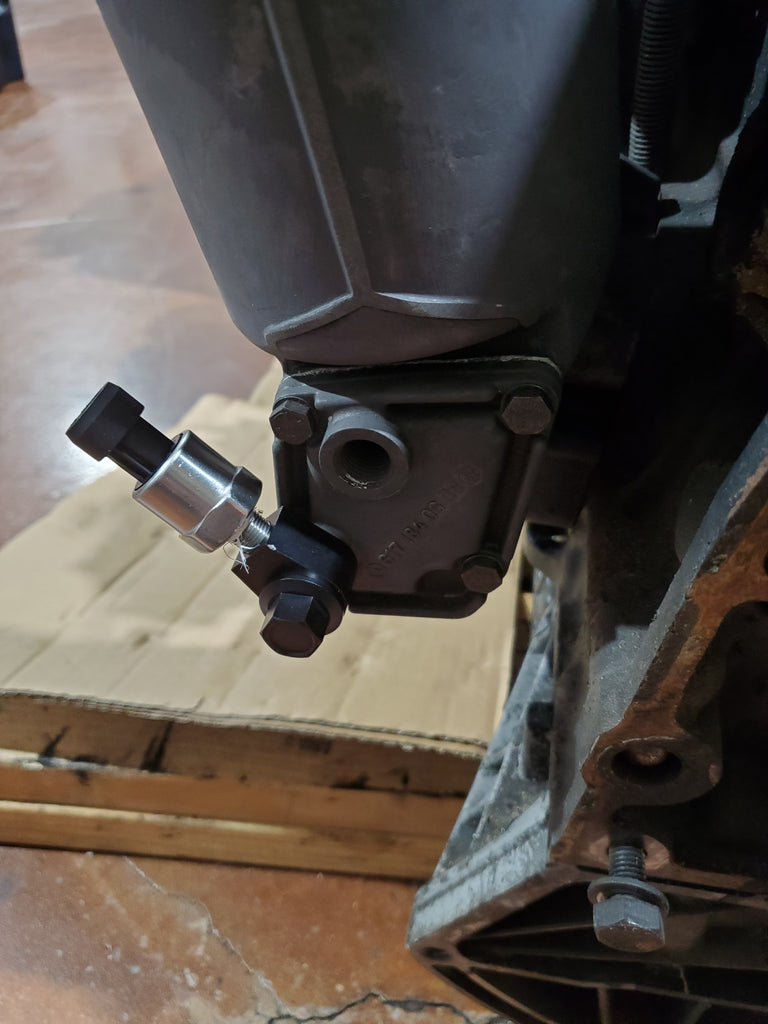om617 Oil pressure sensor fitting
